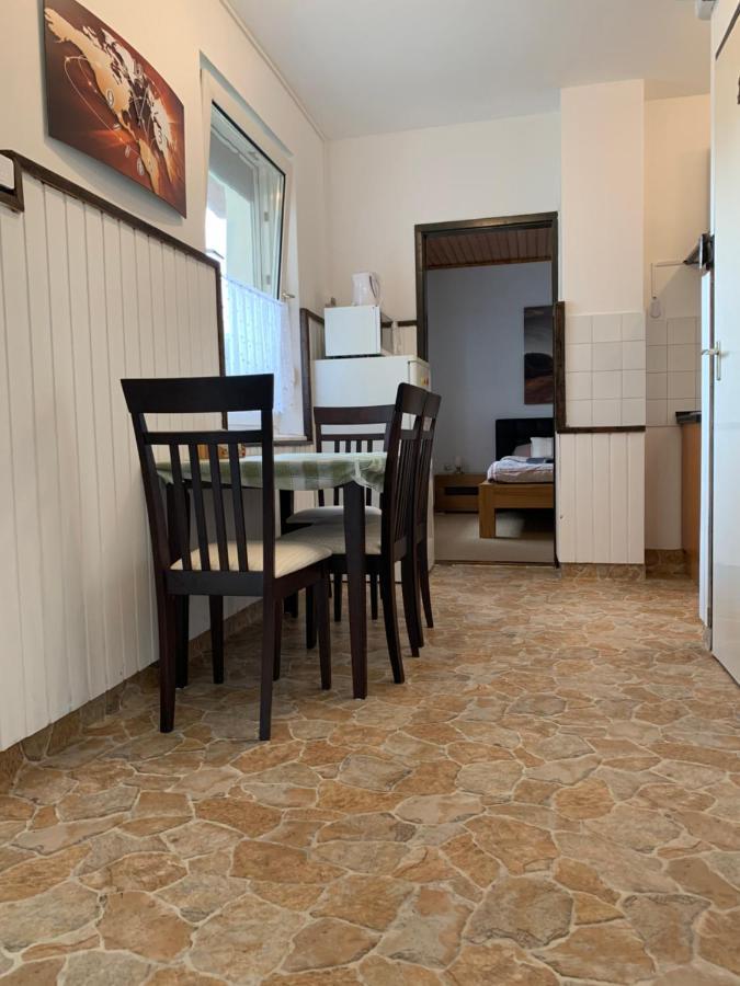 Apartman Tinasol Mosonmagyarovar Exterior photo