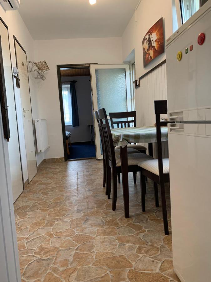 Apartman Tinasol Mosonmagyarovar Exterior photo